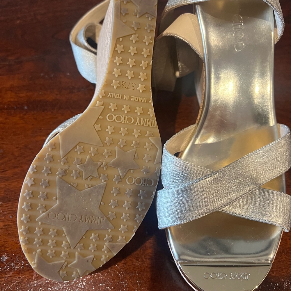 Jimmy Choo Silver Heels Elegant Design - Picture 2 of 3
